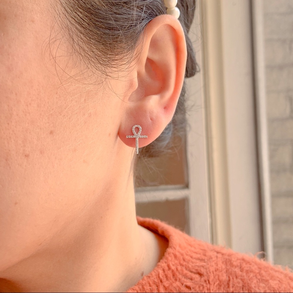 SILVER CRYSTAl EAR STUD EARRINGS CUBIC ZIRCONIA - Picture 5 of 6